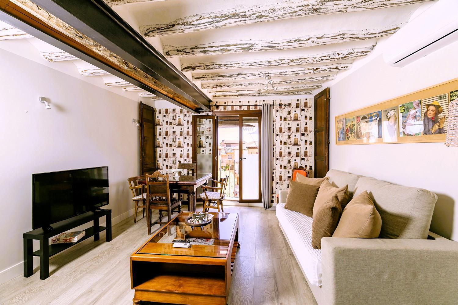 Apartamentos Vino Tinto Y Restaurante Tomate Rosa Adahuesca Εξωτερικό φωτογραφία