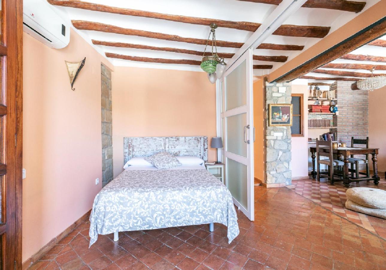Apartamentos Vino Tinto Y Restaurante Tomate Rosa Adahuesca Εξωτερικό φωτογραφία